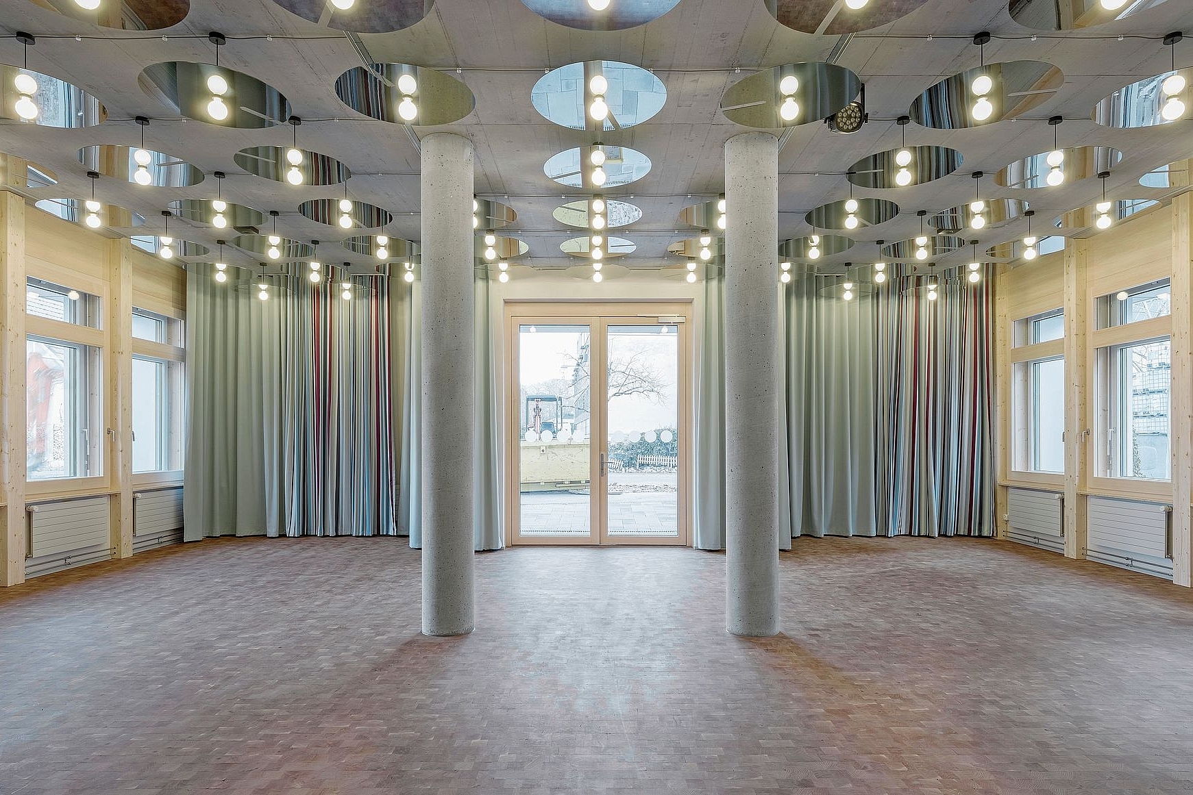 Erdgeschoss: Der Saal kann für Veranstaltungen genutzt werden.  Fotos: ZVG / Beat Bühler