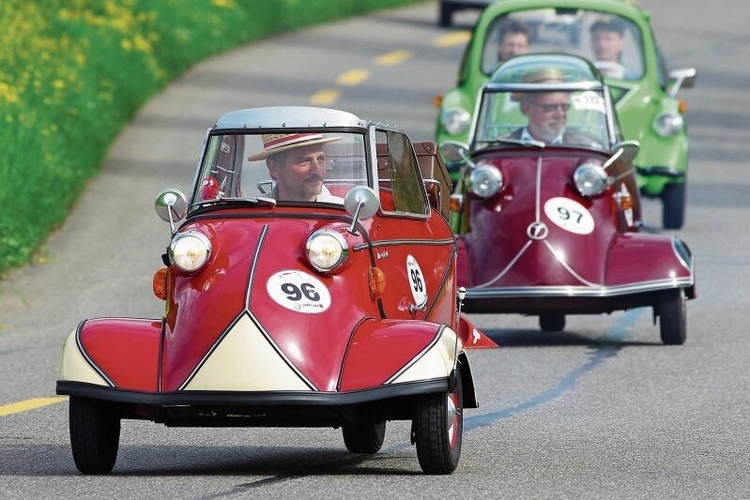 Auto im Miniformat: Etwa zwölf der Raritäten werden am Oldtimeranlass zu sehen sein. Symbolbild: Archiv / zvg