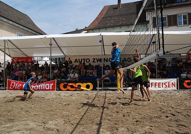 Gut besucht: Das Stedtli-Beach-Turnier in Laufen erfreut sich grosser Beliebtheit.