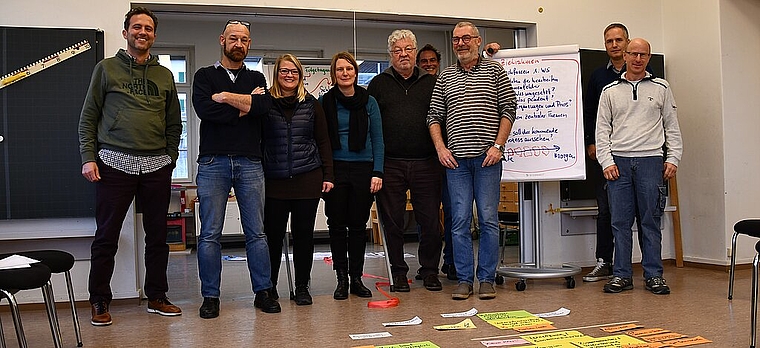 <em>Zukunftsgerichtet: </em>die Teilnehmerinnen und Teilnehmer des Workshops. <em>Foto: Bea Asper</em>