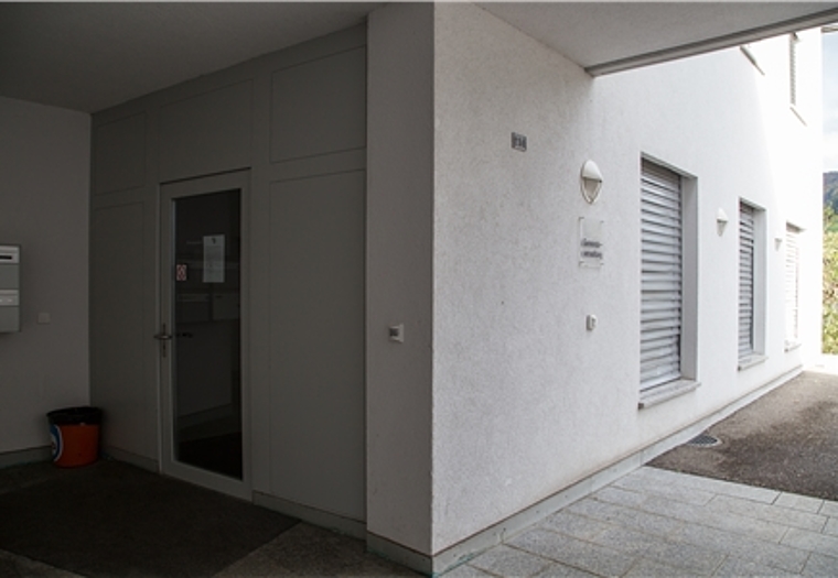 Storen unten Türe zu: Die Gemeindeverwaltung ist geschlossen. Foto: Martin Staub