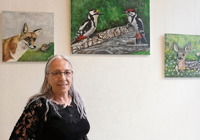 Liebevoll gemalt von Christine Ugazio: «Fuchs mit Schnecke», «Bunt im Doppelpack» und «Bambi». Foto: Thomas Brunnschweiler