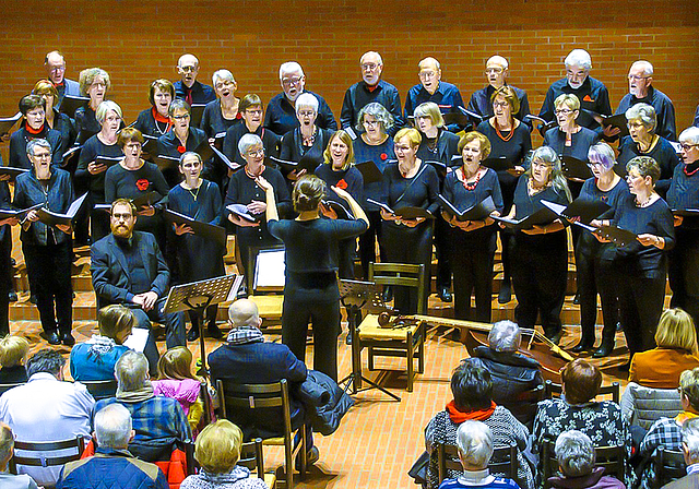 Probt ab 8. Juni wieder: Der Bacchanal-Chor aus Aesch.  Foto: ZVG / Heiner Leuthardt