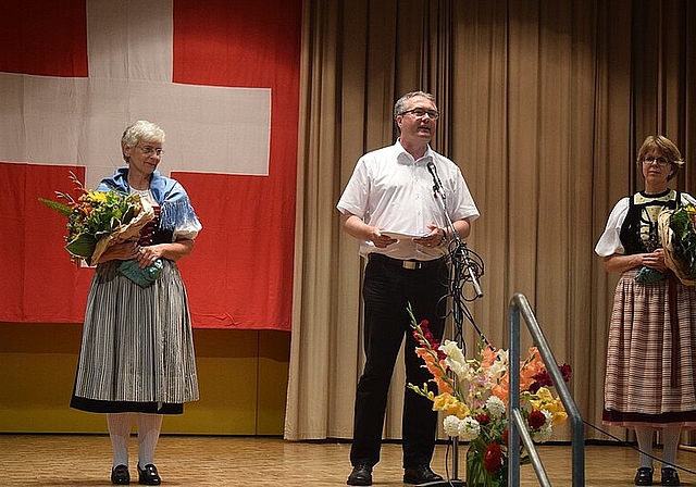 Gastredner Remo Ankli: Die Trachtengruppe Bärschwil hatte den Regierungsrat zur Feier eingeladen.Foto: Bea Asper