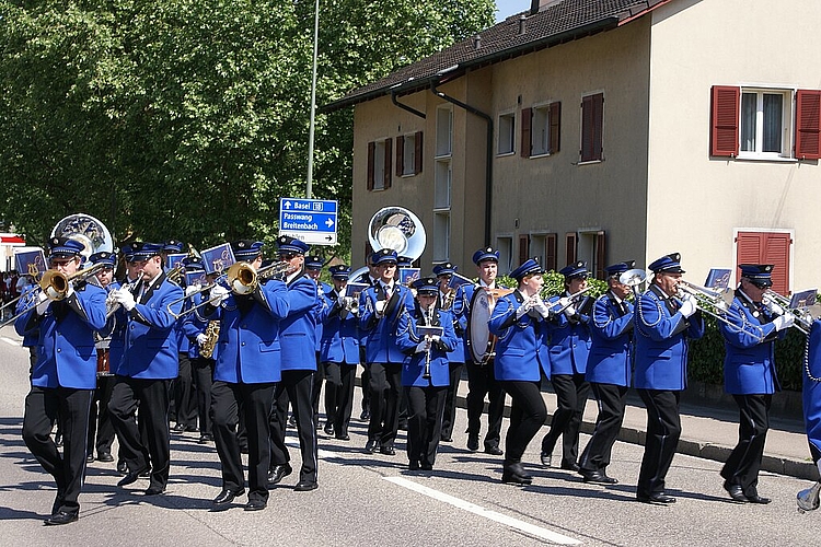 Fantastische Show: Musikverein Arlesheim. Fantastische Show: Musikverein Arlesheim.