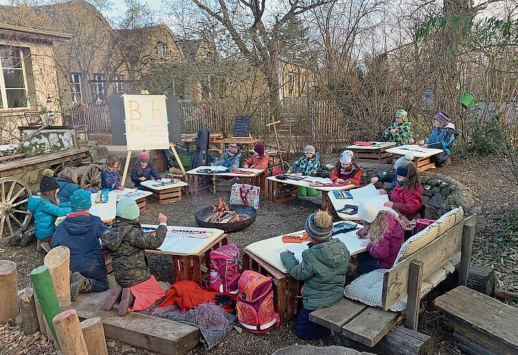 Gesünder und vitaler: Die Reaktionen auf den Open-Air-Unterricht sind bisher durchweg positiv.  Foto: zVg
