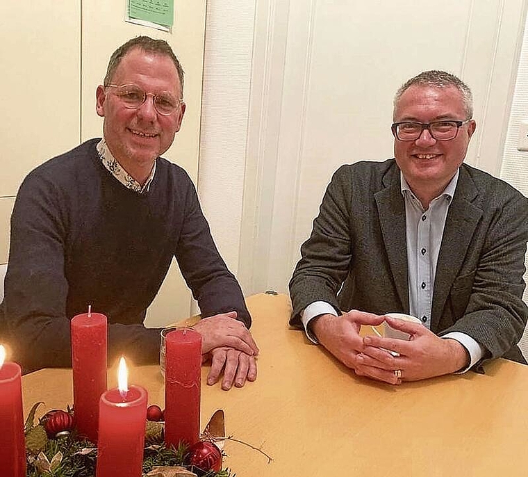 Christian Thalmann (l.) und Remo Ankli: Sie sind seit langem in der Politik und die Lust ist ihnen noch nicht vergangen. Sie haben bei den nationalen Wahlen Ambitionen und beide feiern im nächsten Jahr den 50. Geburtstag. Foto: Bea Asper