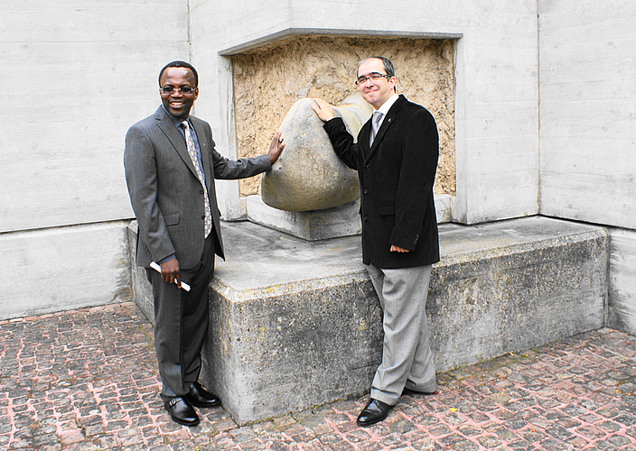 Die beiden Pfarrherren, Abbé Célestin Simanduku und Markus Fellmann.