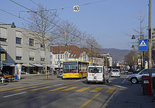 Neugestaltung: Die Einwohner Reinachs können nun an der Urne ihre Zustimmung zur Erneuerung des Zentrums geben. Foto: Heiner Leuthardt