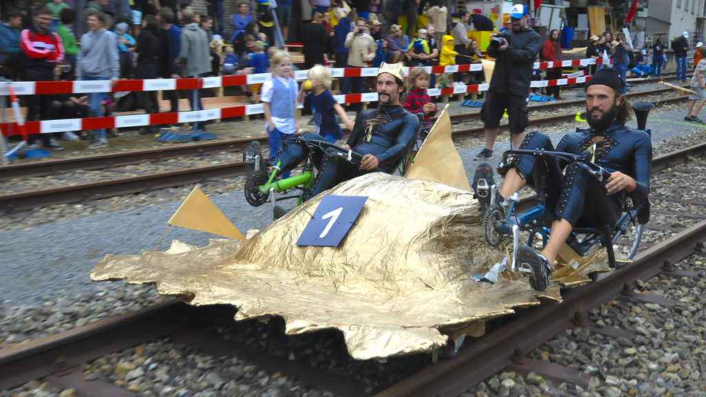 Perfekte Kraftübertragung auf dem Liegevelo: Drainvioli konnten den Geschwindigkeitsrekord knacken.  Fotos: Isabelle Hitz
