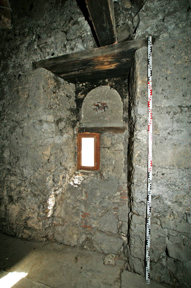 Frieden: Die Schiessscharte am Obertor wurde bis auf ein Lichtfensterchen zugemauert. Frieden: Die Schiessscharte am Obertor wurde bis auf ein Lichtfensterchen zugemauert.