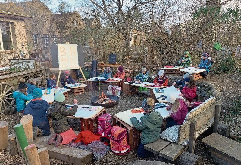 Gesünder und vitaler: Die Reaktionen auf den Open-Air-Unterricht sind bisher durchweg positiv.  Foto: zVg
