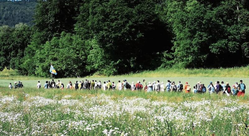 Wandern der Tradition wegen: 18,5 Kilometer hatten jene, die sich der Ganztagesrotte anschlossen, zu bewältigen. Fotos: Caspar Reimer
