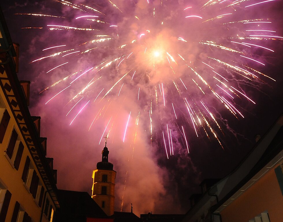 Feuerwerk: Ein passendes Leserfoto aus dem Stedtli. Foto: Joep Neijt, Himmelried Feuerwerk: Ein passendes Leserfoto aus dem Stedtli. Foto: Joep Neijt, Himmelried