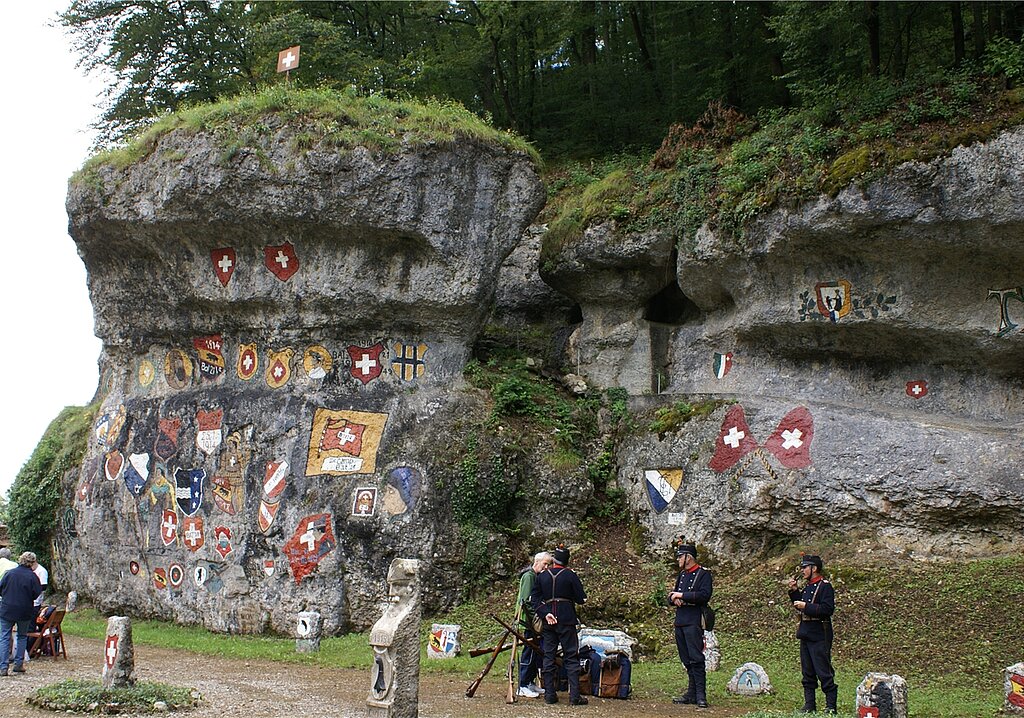 In neuem Glanz: Wappenfelsen Chessiloch. Fotos: Jürg Jeanloz
