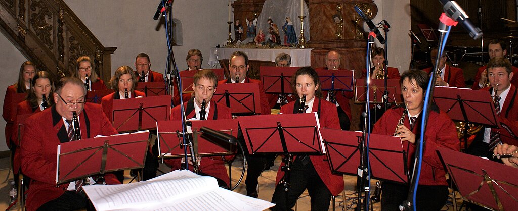 <em>Ungarische Rhapsodie: </em>Die Stadtharmonie Laufen im Einsatz.<em>Fotos: Jürg Jeanloz</em>
