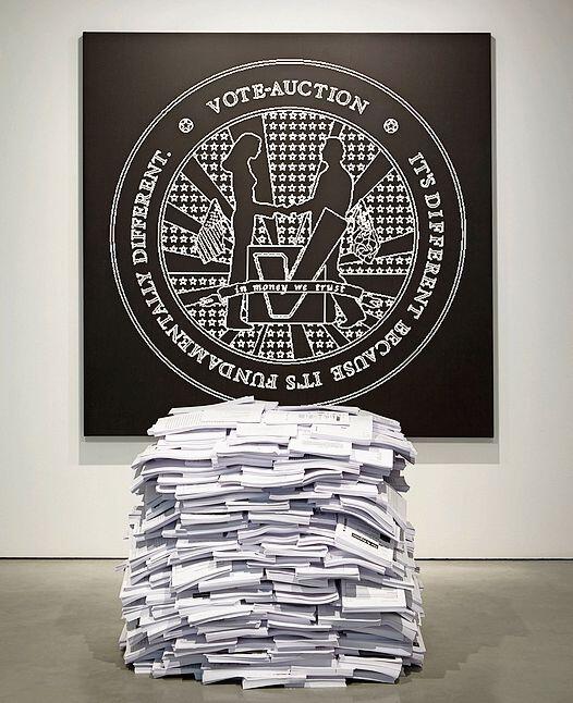 Aktenberg: Die Aktion «Vote Auction» hatte einen Rechtsstreit zur Folge. Foto: zVg