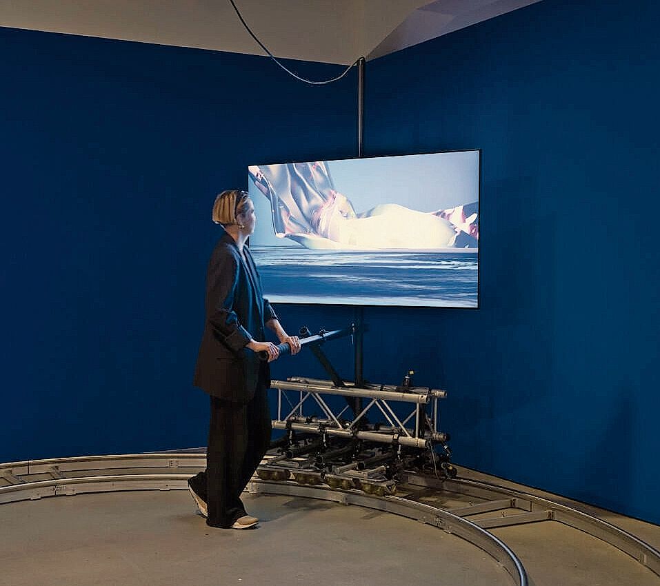 Interaktiv: In der Ausstellung können Besuchende selbst Teil der Kunst werden. 