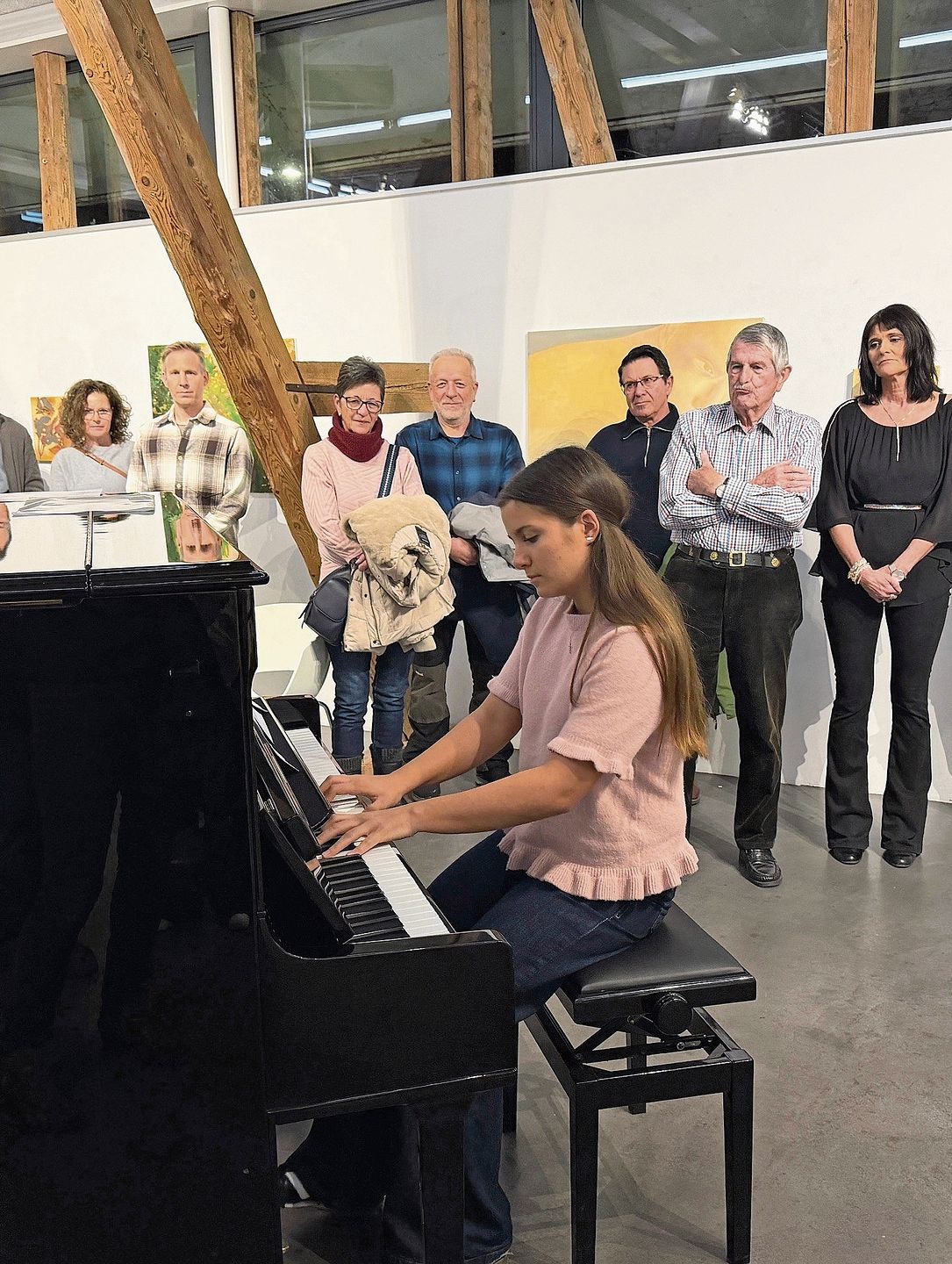 Am Piano: Dayana Gashi. Am Piano: Dayana Gashi.